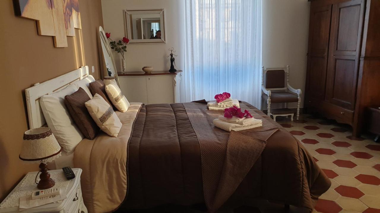 Casa Ferrari Testaccio E Trastevere Wi-Fi Free Рим Экстерьер фото