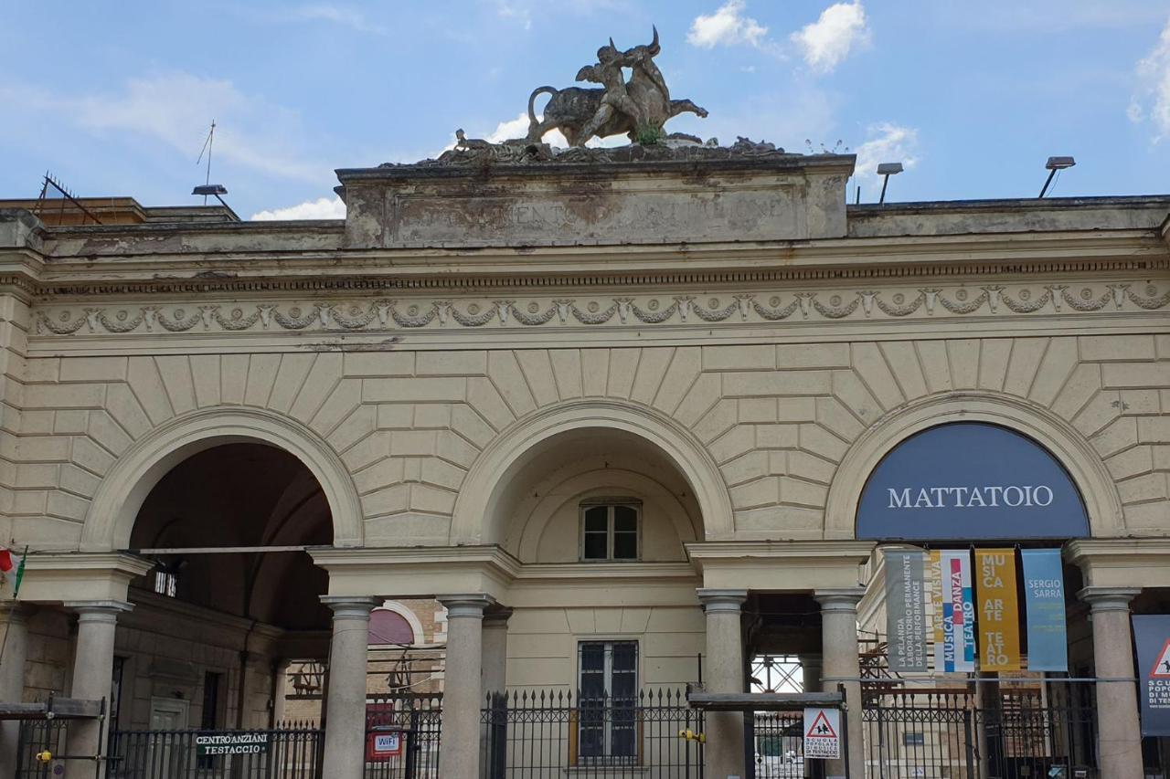 Casa Ferrari Testaccio E Trastevere Wi-Fi Free Рим Экстерьер фото